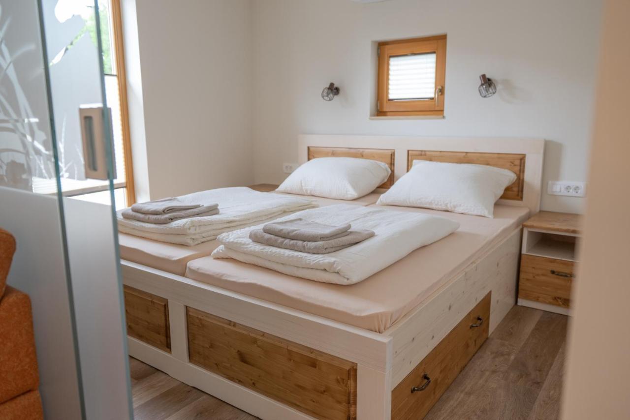 Holiday Home Virida, App Leopold III Ivancna Gorica Eksteriør billede