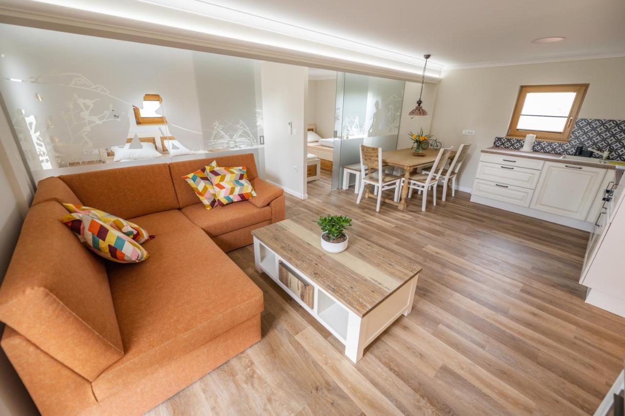 Holiday Home Virida, App Leopold III Ivancna Gorica Eksteriør billede